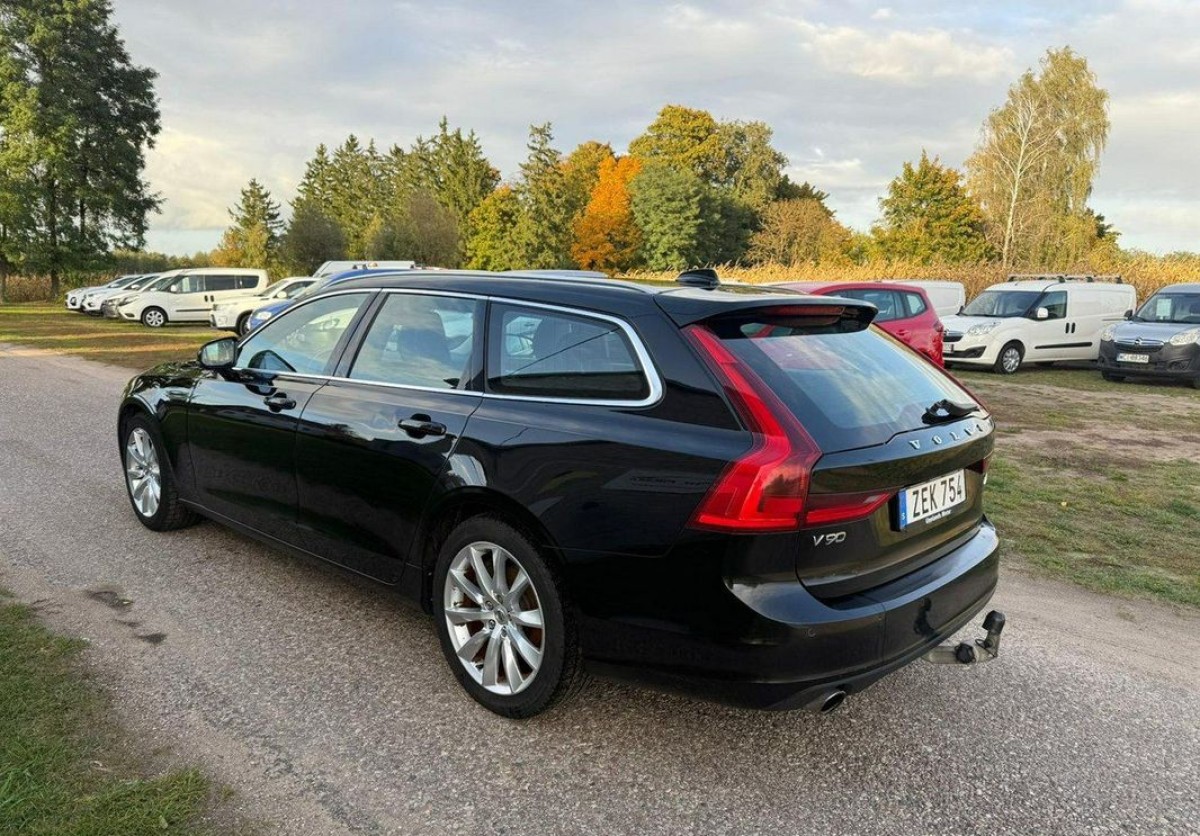 Volvo V90